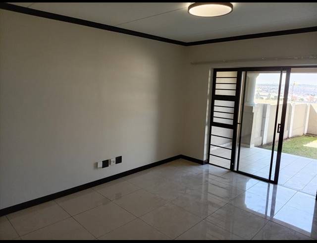 1 BEDROOM PROPERTY TO RENT IN BLUE HILLS